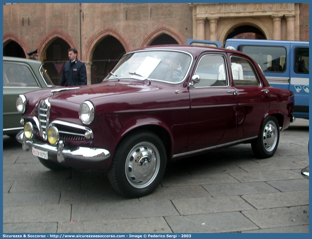 Polizia 18751
Polizia di Stato
Polizia Stradale
Alfa Romeo Giulietta 1300 I serie 
Parole chiave: Polizia di Stato;Polizia;PS;Polizia Stradale;Alfa Romeo;Giulietta 1300 I serie;18751