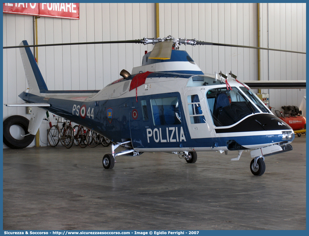 PS 44
Polizia di Stato
Reparto Volo
Agusta A109AII
Parole chiave: Polizia di Stato;Polizia;PS;Reparto Volo;Agusta;A109AII;44