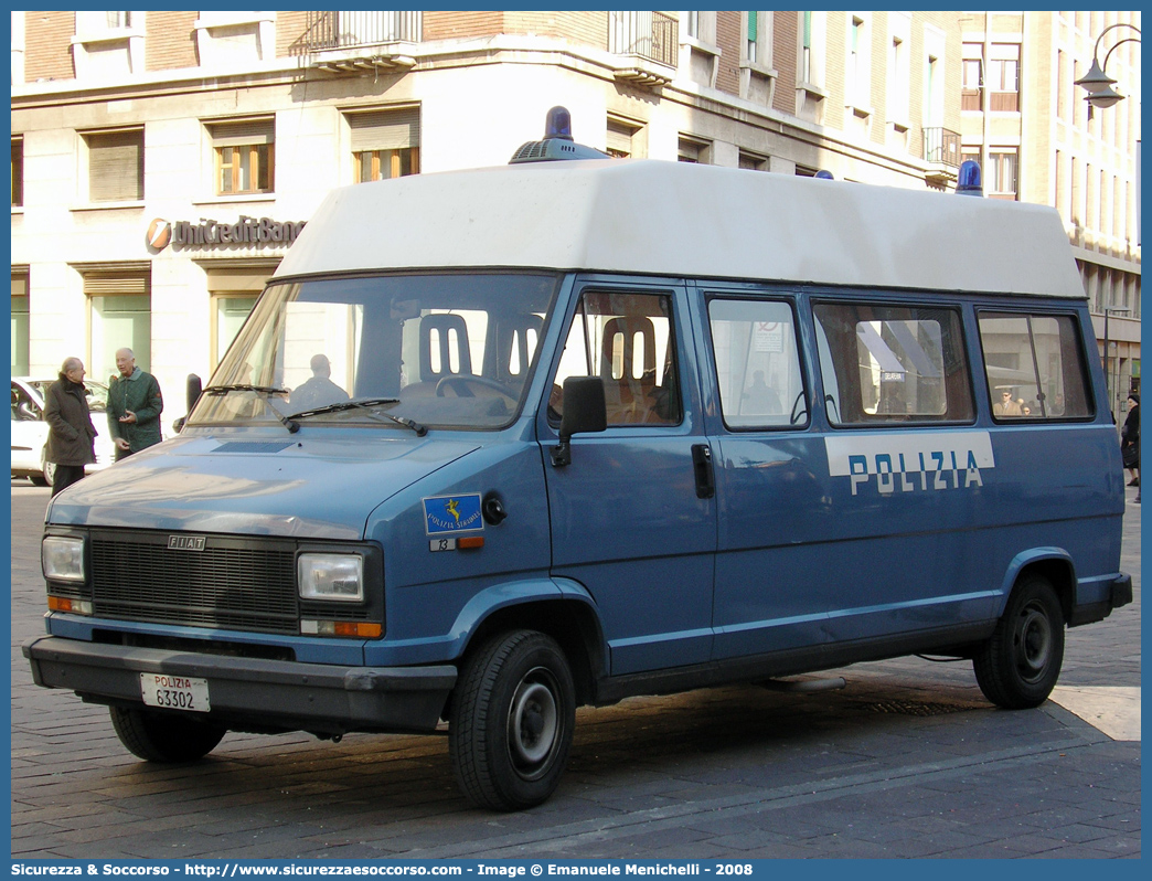 Polizia 63302
Polizia di Stato
Polizia Stradale
Fiat Ducato I serie
Parole chiave: Polizia;Stato;Polizia di Stato;Stradale;Fiat;Ducato I serie;63302