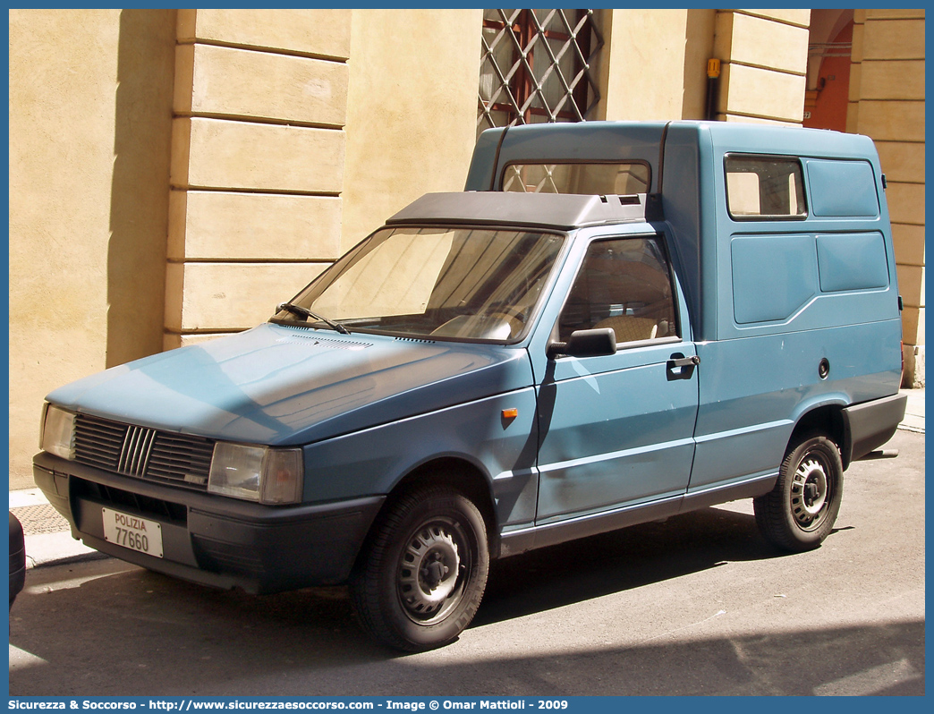 Polizia 77660
Polizia di Stato
Fiat Fiorino II serie
Parole chiave: Polizia di Stato;Polizia;PS;Fiat;Fiorino II serie;77660