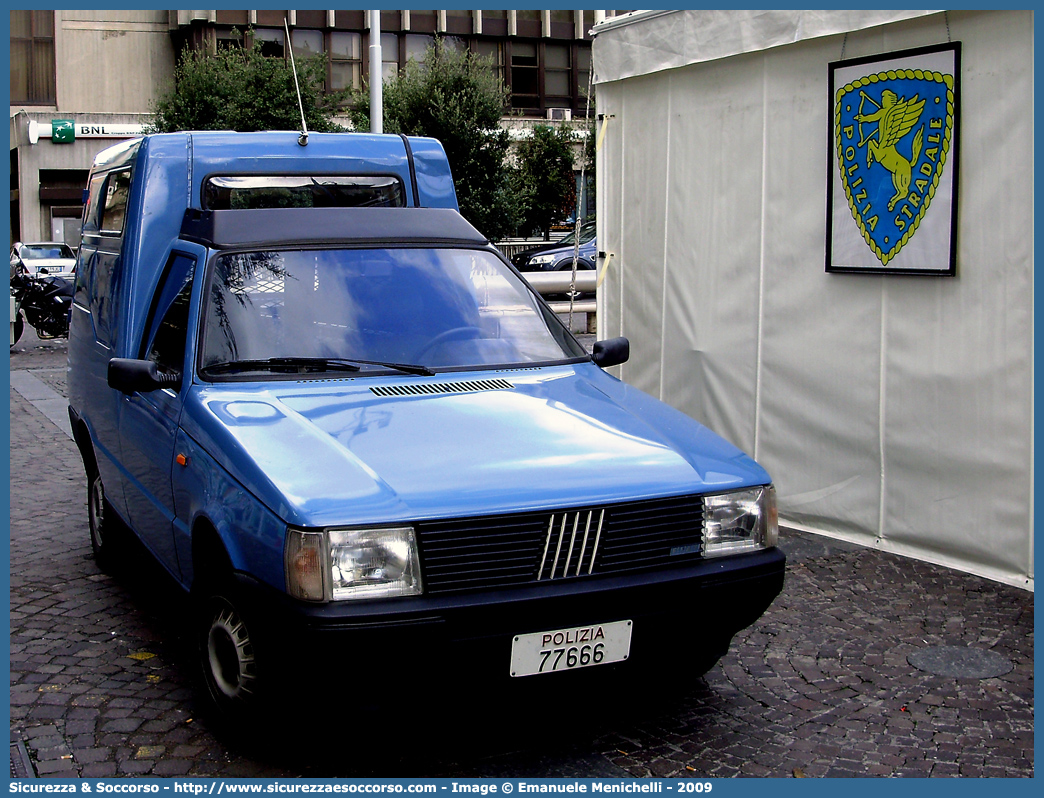 Polizia 77666
Polizia di Stato
Fiat Fiorino II serie
Parole chiave: Polizia di Stato;Polizia;PS;Fiat;Fiorino II serie;77666