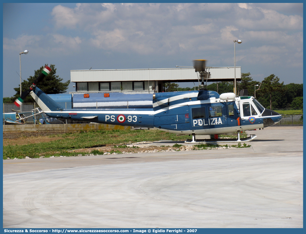 PS 93
Polizia di Stato
Reparto Volo
Agusta Bell AB212
Parole chiave: PS;P.S.;Polizia;di;Stato;Reparto;Volo;Agusta;Bell;AB212;AB 212