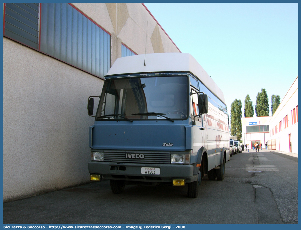 Polizia A1504
Polizia di Stato
Iveco Zeta 79-14
Parole chiave: Polizia di Stato;Polizia;PS;Iveco;Zeta 79-14;A1504