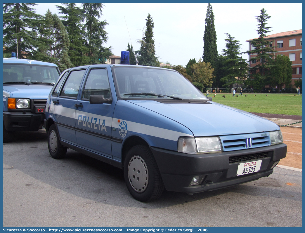 Polizia A5305
Polizia di Stato
Fiat Uno II serie
Parole chiave: Polizia di Stato;Polizia;PS;Fiat;Fiat;Uno;A5305