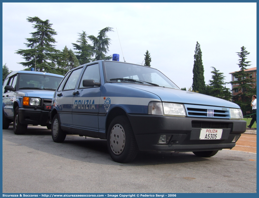 Polizia A5305
Polizia di Stato
Fiat Uno II serie
Parole chiave: Polizia di Stato;Polizia;PS;Fiat;Fiat;Uno;A5305