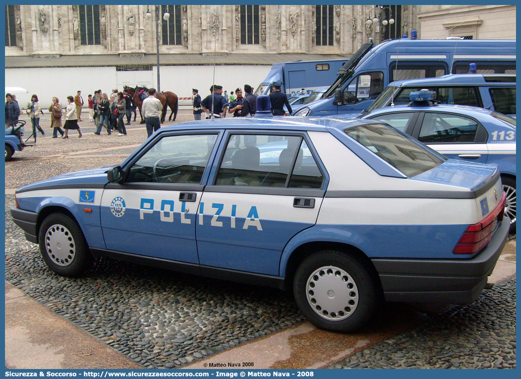 Polizia A8397
Polizia di Stato
Polizia Stradale
Alfa Romeo 75 II serie
Parole chiave: Polizia di Stato;Polizia;PS;Polizia Stradale;Alfa Romeo;75 II serie;A8397