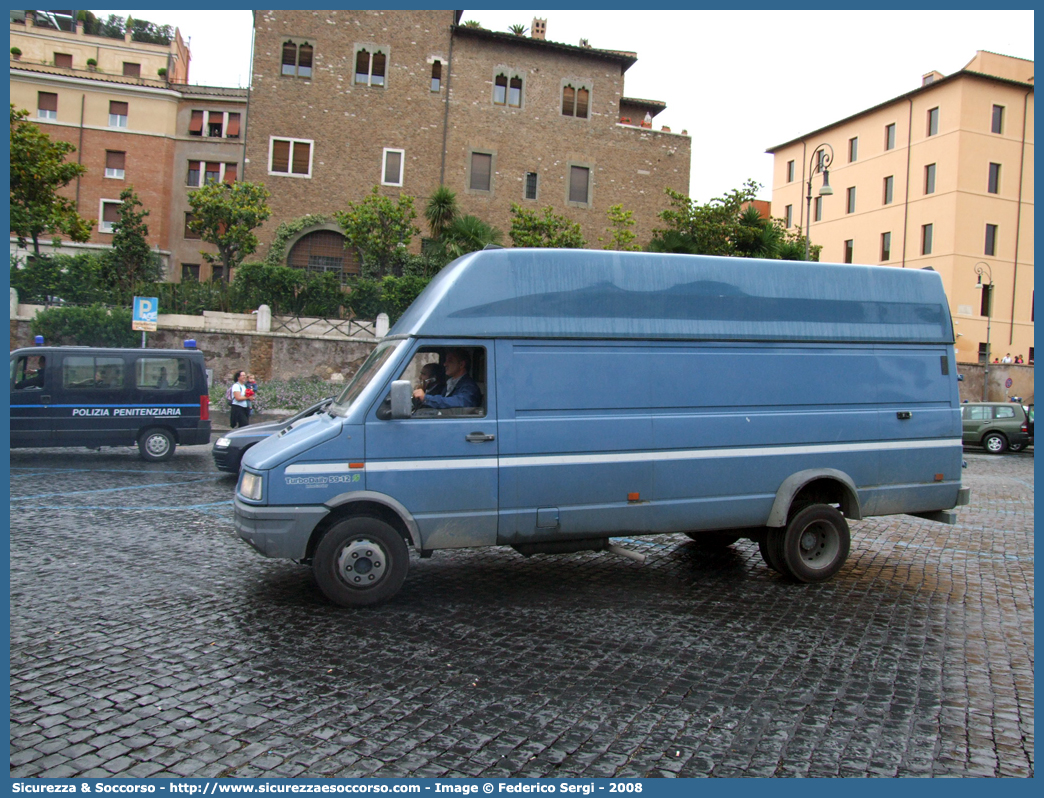 -
Polizia di Stato
Iveco Daily 59-12 II serie
Parole chiave: Polizia di Stato;Polizia;PS;Iveco;Daily 59-12 II serie