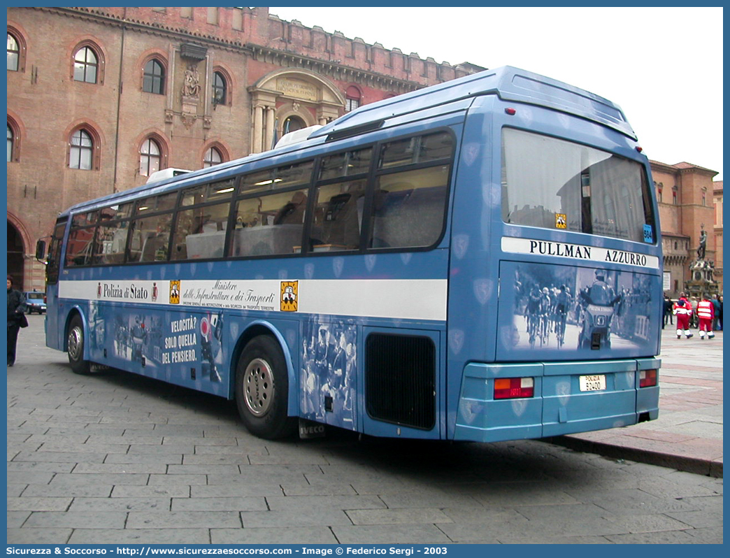 Polizia B2400
Polizia di Stato
Polizia Stradale
Iveco 370SE "Pullman Azzurro"
Parole chiave: Polizia;Stato;Polizia di Stato;Stradale;Iveco;370SE;Pullman Azzurro;B2400