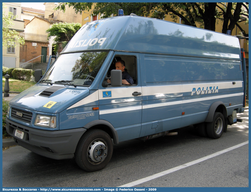 Polizia B2460
Polizia di Stato
Polizia Stradale
Iveco Daily 59-12 II serie
(variante)
Parole chiave: Polizia;Stato;Polizia di Stato;Stradale;Iveco;Daily;59-12;59 - 12