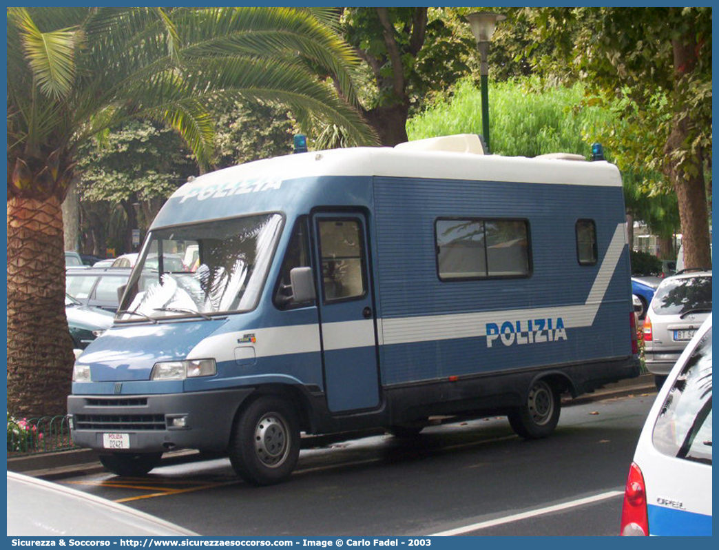 Polizia D2421
Polizia di Stato
Fiat Ducato II serie CM22N
Allestitore Orlandi S.r.l.

Parole chiave: PS;P.S.;Polizia;di;Stato;Pubblica;Sicurezza;Fiat;Ducato;CM22N;Orlandi;Stazione;Ufficio;Mobile