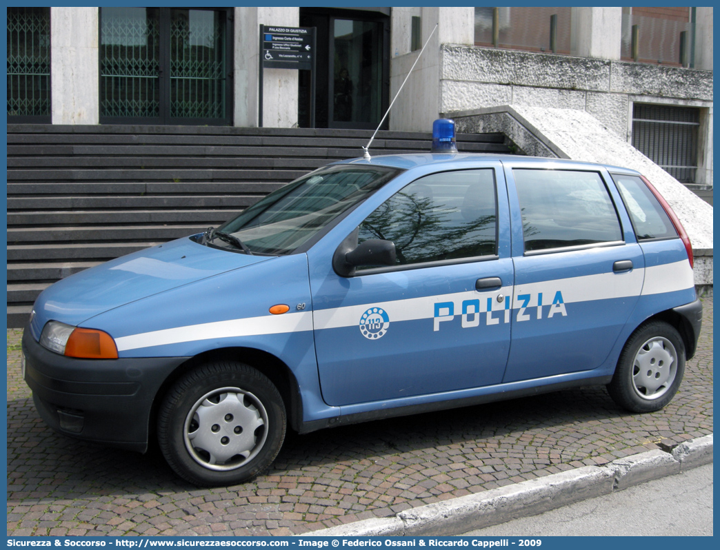 Polizia D3495
Polizia di Stato
Polizia delle Comunicazioni
Fiat Punto I serie
Parole chiave: Polizia di Stato;Polizia;PS;Polizia delle Comunicazioni;Fiat;Punto;I serie;D3495