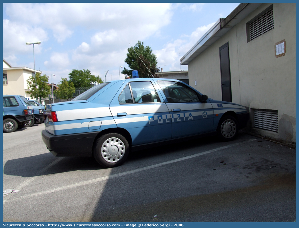 Polizia D3815
Polizia di Stato
Polizia Stradale
Alfa Romeo 155
Parole chiave: Polizia di Stato;Polizia;PS;Polizia Stradale;Alfa Romeo;155;D3815