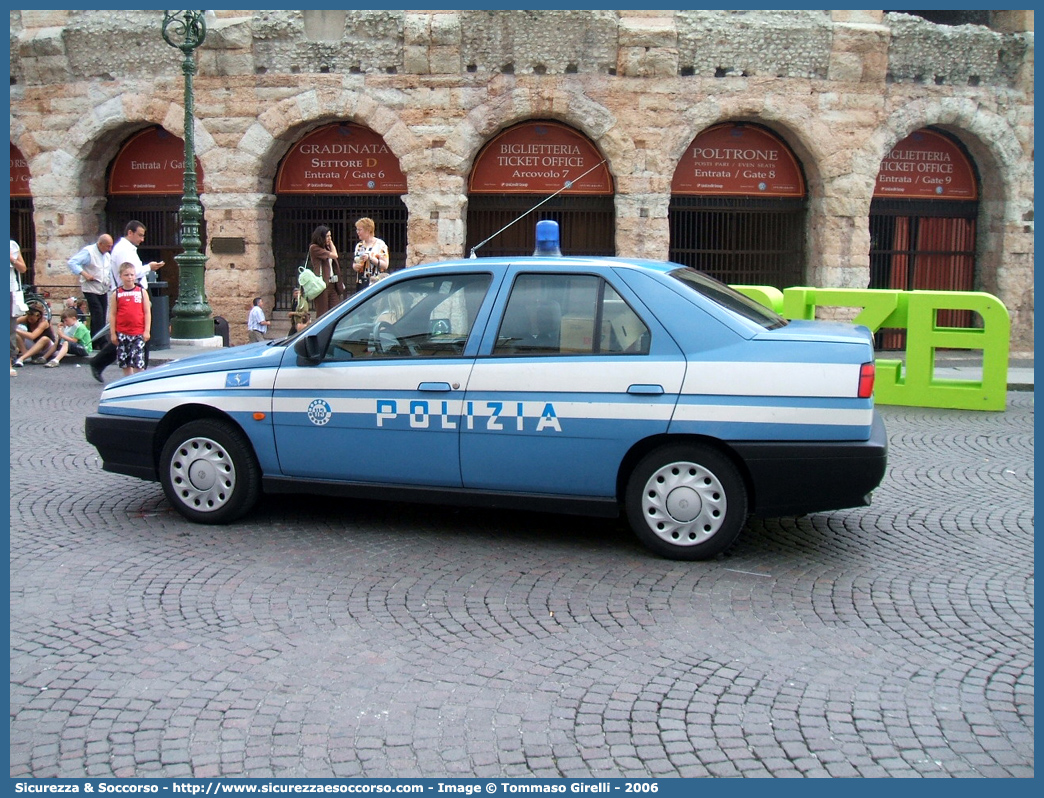 Polizia D3815
Polizia di Stato
Polizia Stradale
Alfa Romeo 155
Parole chiave: Polizia di Stato;Polizia;PS;Polizia Stradale;Alfa Romeo;155;D3815