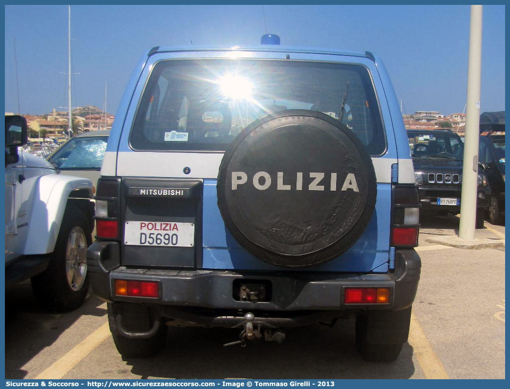 Polizia D5690
Polizia di Stato
Mitsubishi Pajero V20 SWB
Parole chiave: PS;P.S.;Polizia;di;Stato;Polizia;Pubblica;Sicurezza;Mitsubishi;Pajero;V20;SWB