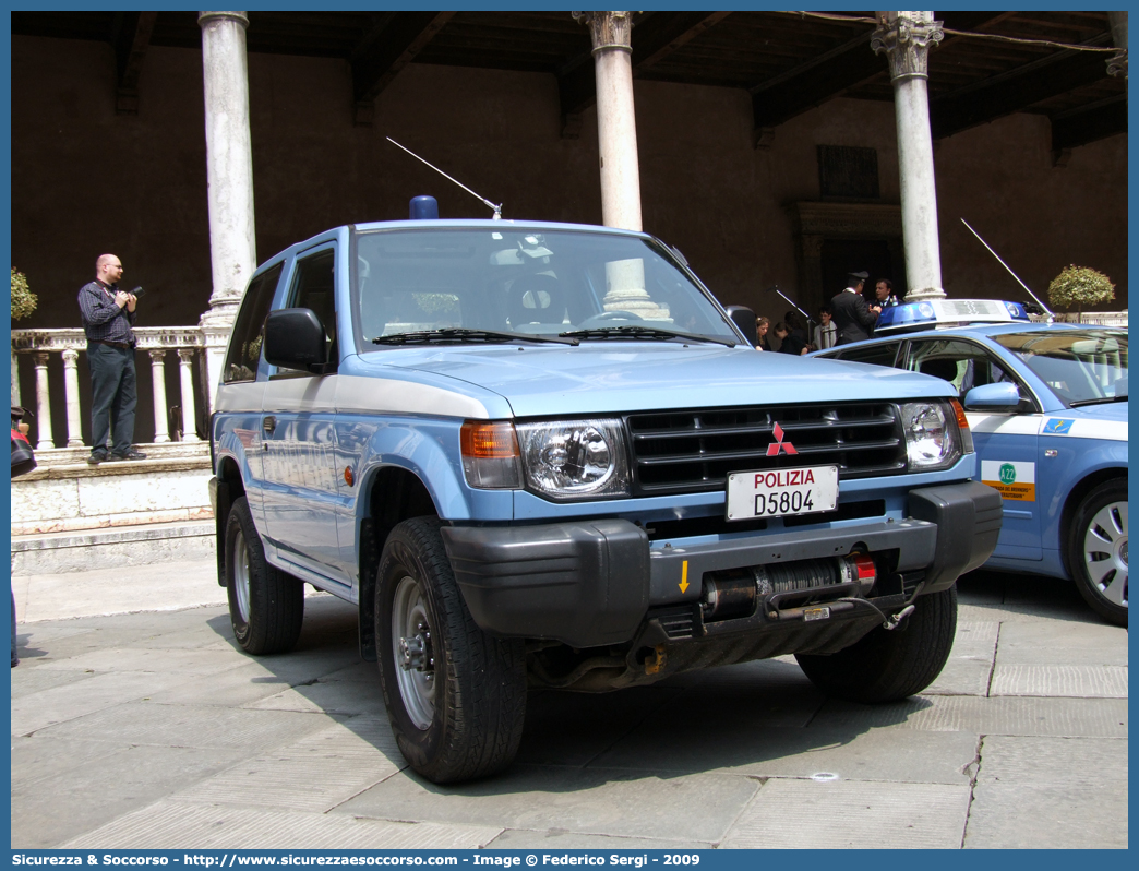 Polizia D5804
Polizia di Stato
Mitsubishi Pajero V20 SWB
Parole chiave: PS;P.S.;Polizia;di;Stato;Polizia;Pubblica;Sicurezza;Mitsubishi;Pajero;V20;SWB