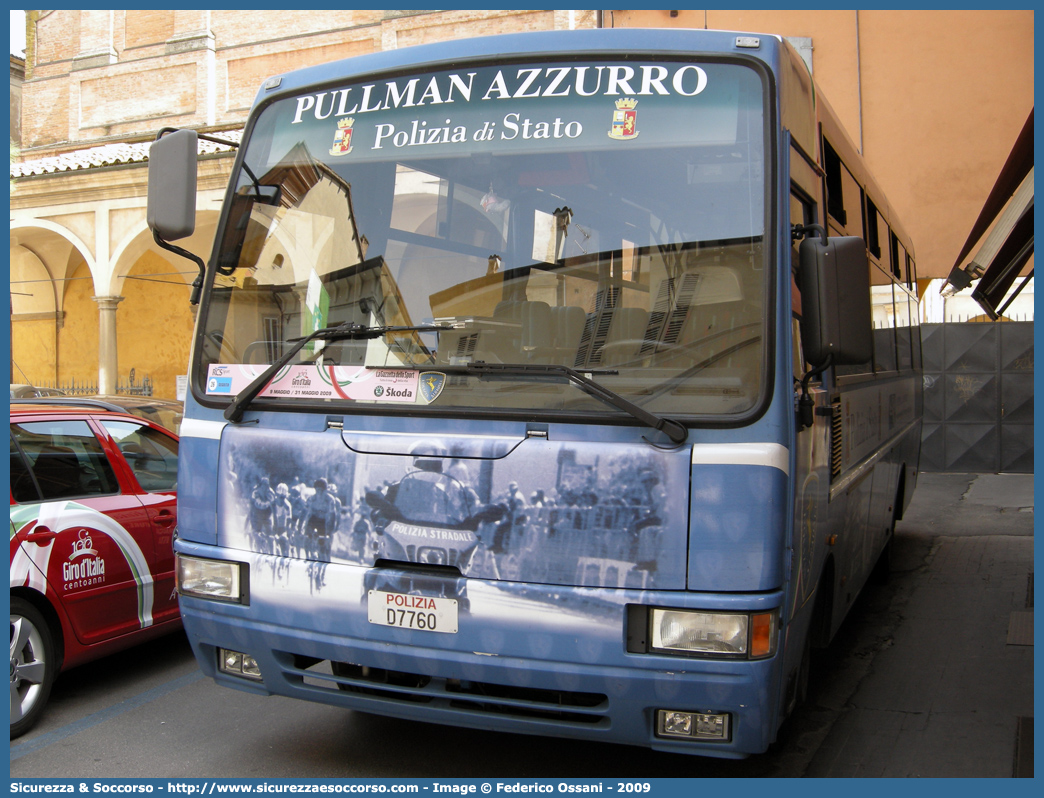 Polizia D7760
Polizia di Stato
Polizia Stradale
Iveco Cacciamali 100E18
"Pullman Azzurro"
(variante)
Parole chiave: Polizia;Stato;Polizia di Stato;Stradale;Iveco;Cacciamali;100E18;Pullman Azzurro;D7760