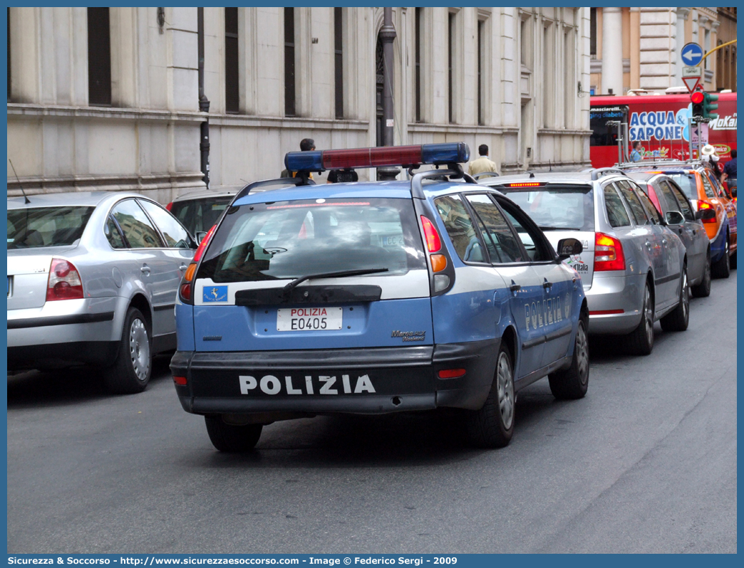 Polizia E0405
Polizia di Stato
Polizia Stradale
Fiat Marea Weekend
Parole chiave: Polizia di Stato;Polizia;PS;Polizia Stradale;Fiat;Marea Weekend;E0405