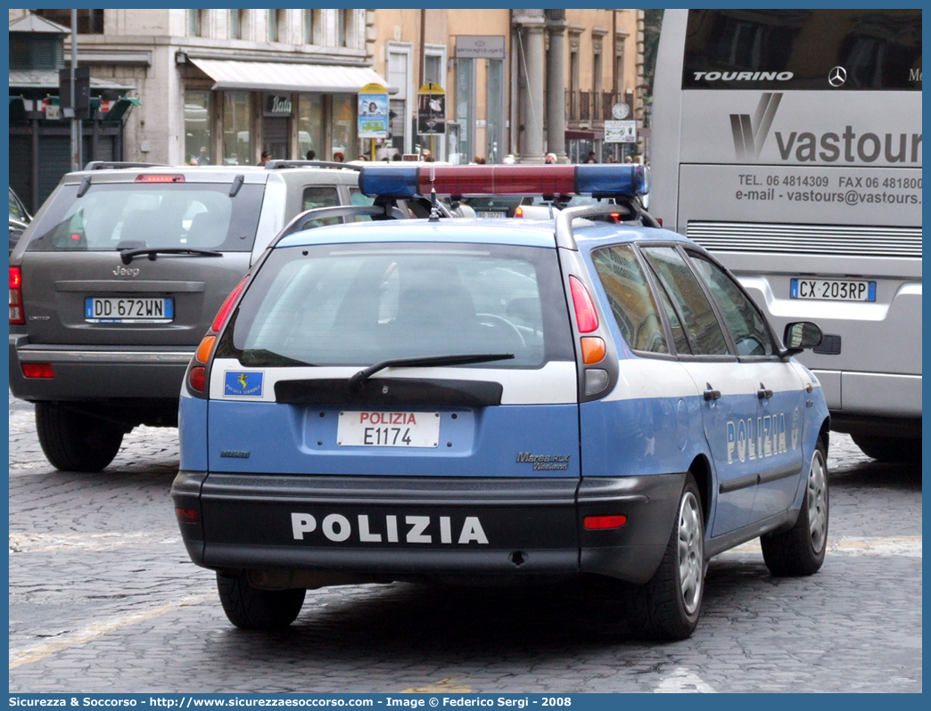 Polizia E1174
Polizia di Stato
Polizia Stradale
Fiat Marea Weekend
Parole chiave: Polizia di Stato;Polizia;PS;Polizia Stradale;Fiat;Marea Weekend;E1174