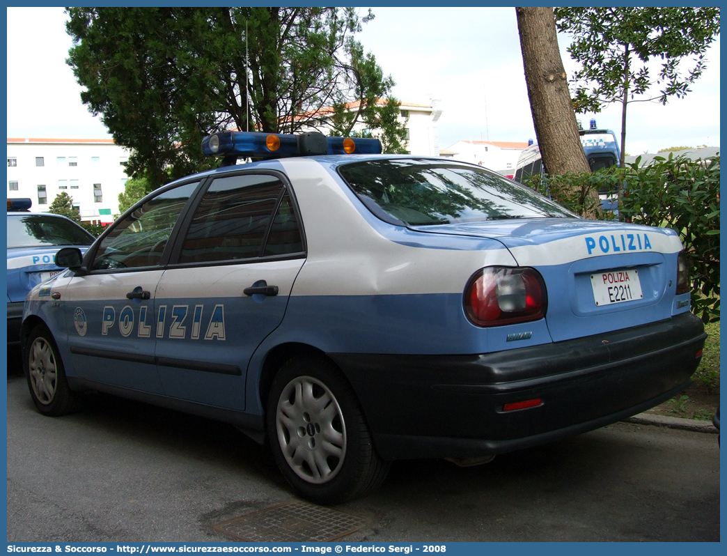 Polizia E2211
Polizia di Stato
Reparto Prevenzione Crimine
Fiat Marea
Parole chiave: Polizia di Stato;Polizia;PS;Reparto Prevenzione Crimine;Fiat;Marea;E2211