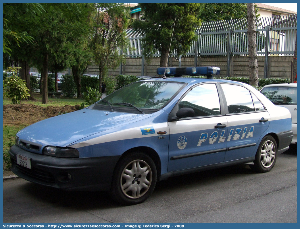 Polizia E2212
Polizia di Stato
Reparto Prevenzione Crimine
Fiat Marea
Parole chiave: Polizia di Stato;Polizia;PS;Reparto Prevenzione Crimine;Fiat;Marea;E2212