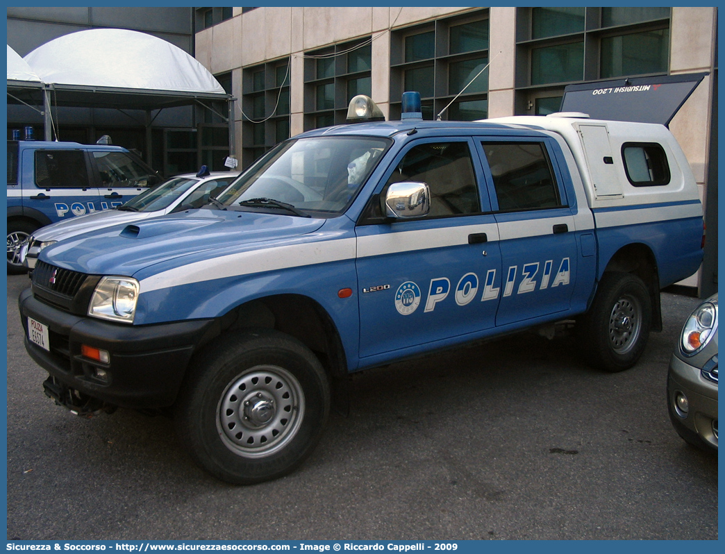 Polizia E6574
Polizia di Stato
Servizio Cinofili
Mitsubishi L200 III serie
Parole chiave: Polizia di Stato;Polizia;PS;Servizio Cinofili;Mitsubishi;Mitsubishi L200 III serie;E6574