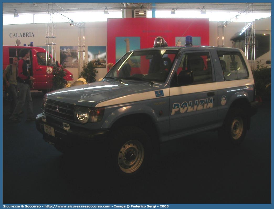 Polizia E8491
Polizia di Stato
Polizia Stradale
Mitsubishi Pajero V20 SWB
Parole chiave: PS;P.S.;Polizia;di;Stato;Polizia;Pubblica;Sicurezza;Stradale;Mitsubishi;Pajero;V20;SWB