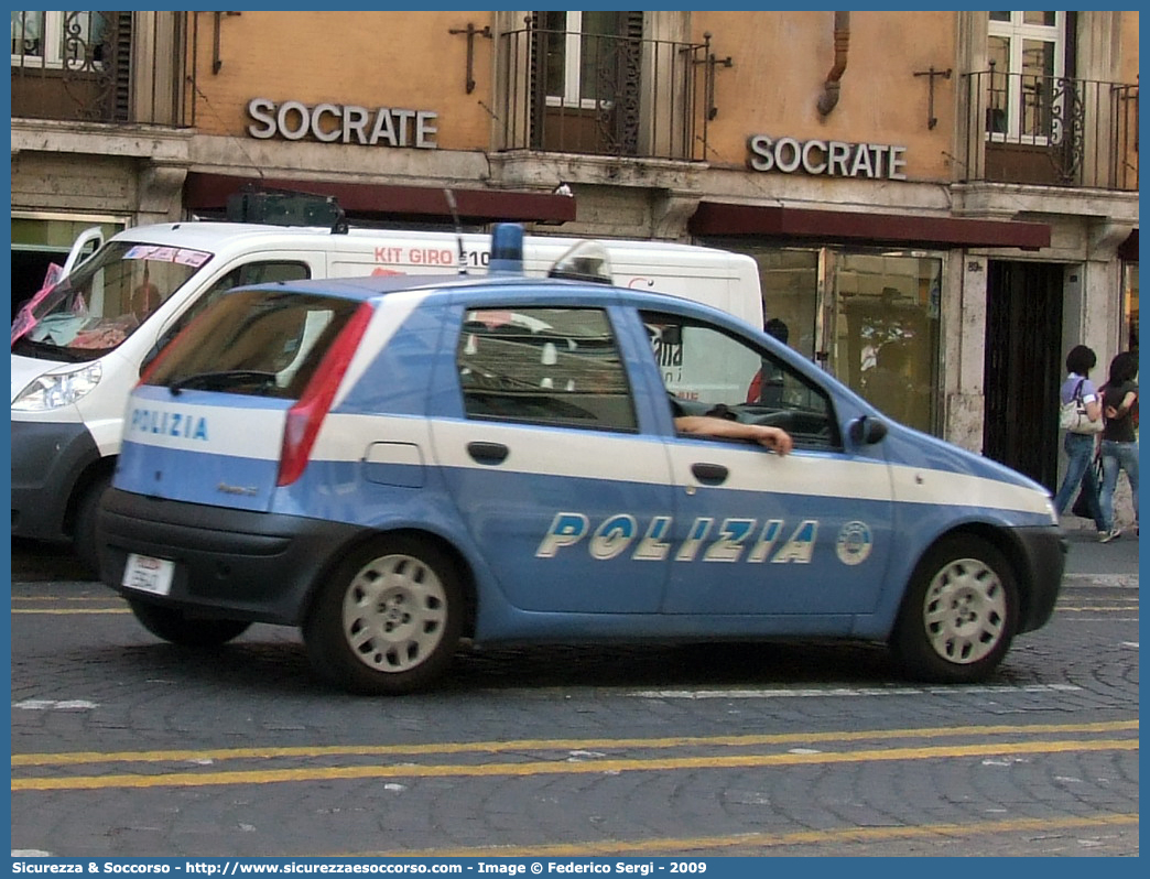 Polizia E9640
Polizia di Stato
Fiat Punto II serie
Parole chiave: Polizia di Stato;Polizia;PS;Fiat;Punto;E9640