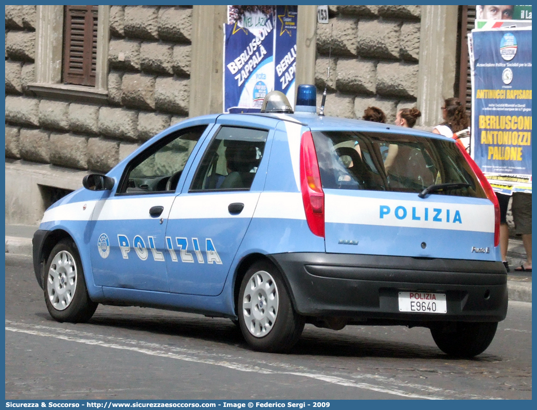 Polizia E9640
Polizia di Stato
Fiat Punto II serie
Parole chiave: Polizia di Stato;Polizia;PS;Fiat;Punto;E9640