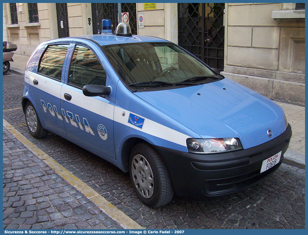 Polizia F0618
Polizia di Stato
Polizia delle Comunicazioni
Fiat Punto II serie

Parole chiave: Polizia di Stato;Polizia;PS;Polizia delle Comunicazioni;Fiat;Punto;II serie;F0618