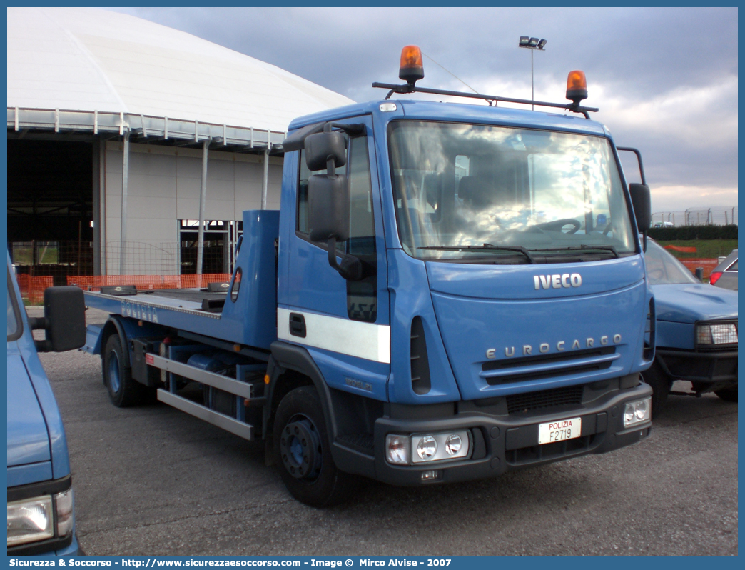 Polizia F2719
Polizia di Stato
Iveco EuroCargo 120EL21 II serie
Allestitore TCM S.r.l.
Parole chiave: PS;P.S.;Polizia;di;Stato;Iveco;EuroCargo;120EL21;Carroattrezzi;Carro Attrezzi;TCM