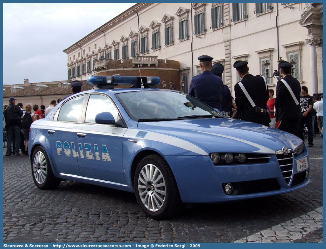 Polizia  F3766
Polizia di Stato
Polizia Stradale
Alfa Romeo 159 Q4
Parole chiave: PS;P.S.;Polizia;di;Stato;Pubblica;Sicurezza;Stradale;Alfa;Romeo;159;Q4;Scorta;Scorte;Quirinale;F3766