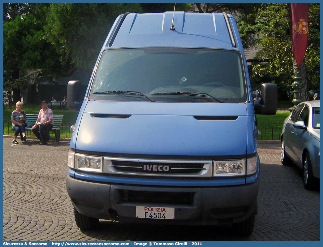 Polizia F4504
Polizia di Stato
Iveco Daily 50C17 III serie

Parole chiave: Polizia di Stato;Polizia;PS;Iveco;Daily 50C17 III serie;F4504