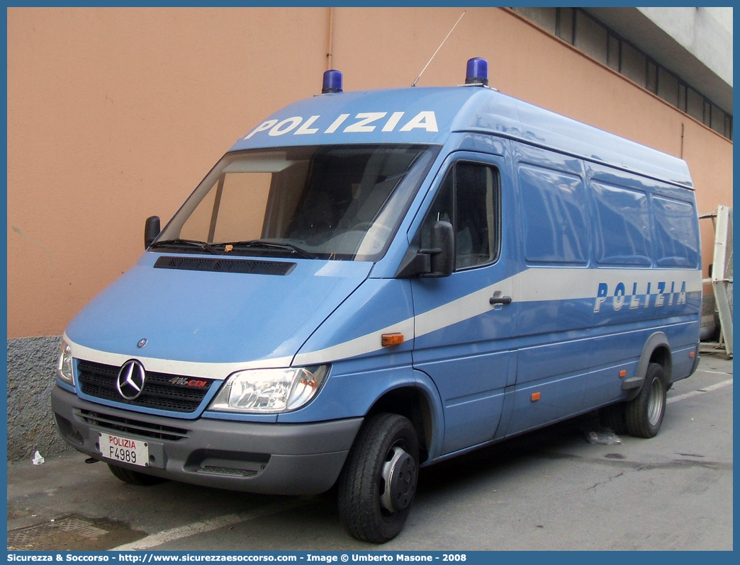 Polizia F4989
Polizia di Stato
Polizia del Mare
Mercedes Benz Sprinter 416 I serie restyling
Parole chiave: PS;P.S.;Polizia;di;Stato;Pubblica;Sicurezza;del;Mare;Mercedes;Benz;Sprinter;Sommozzatori