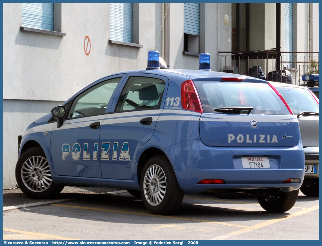 Polizia F7184
Polizia di Stato
Fiat Grande Punto
Parole chiave: PS;P.S.;Polizia;di;Stato;Pubblica;Sicurezza;Fiat;Grande;Punto