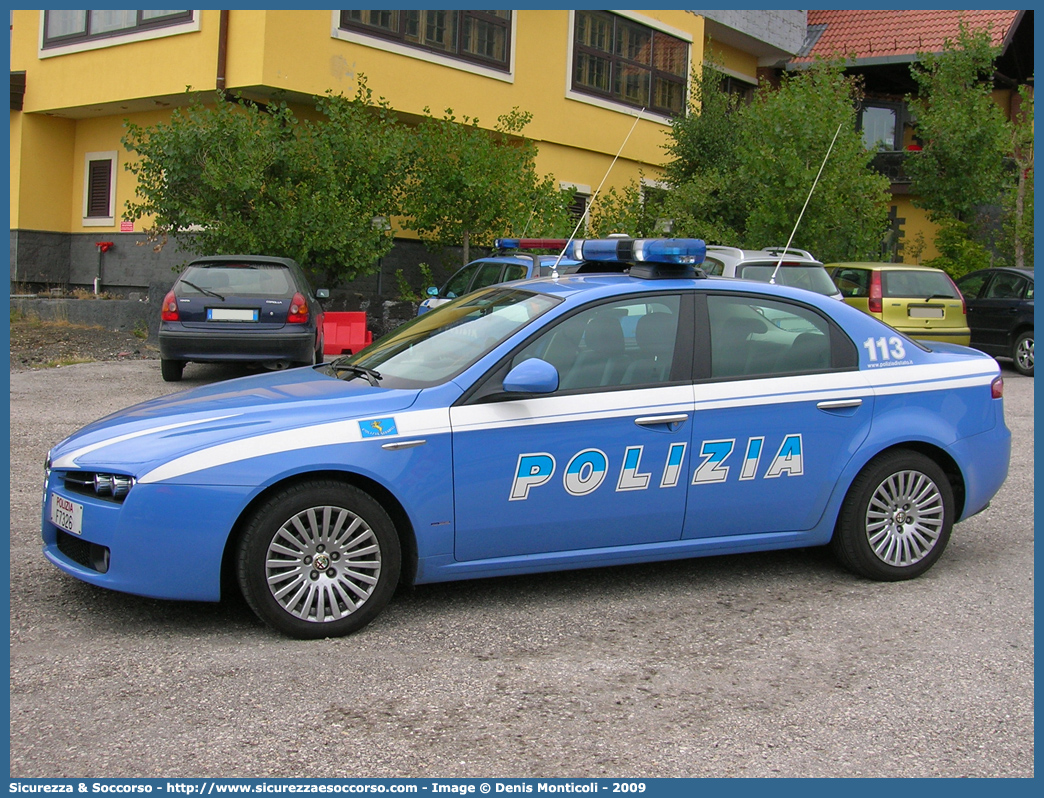 Polizia F7326
Polizia di Stato
Polizia Stradale
Alfa Romeo 159
Parole chiave: PS;P.S.;Polizia;di;Stato;Stradale;Pubblica;Sicurezza;Alfa;Romeo;159;F7326