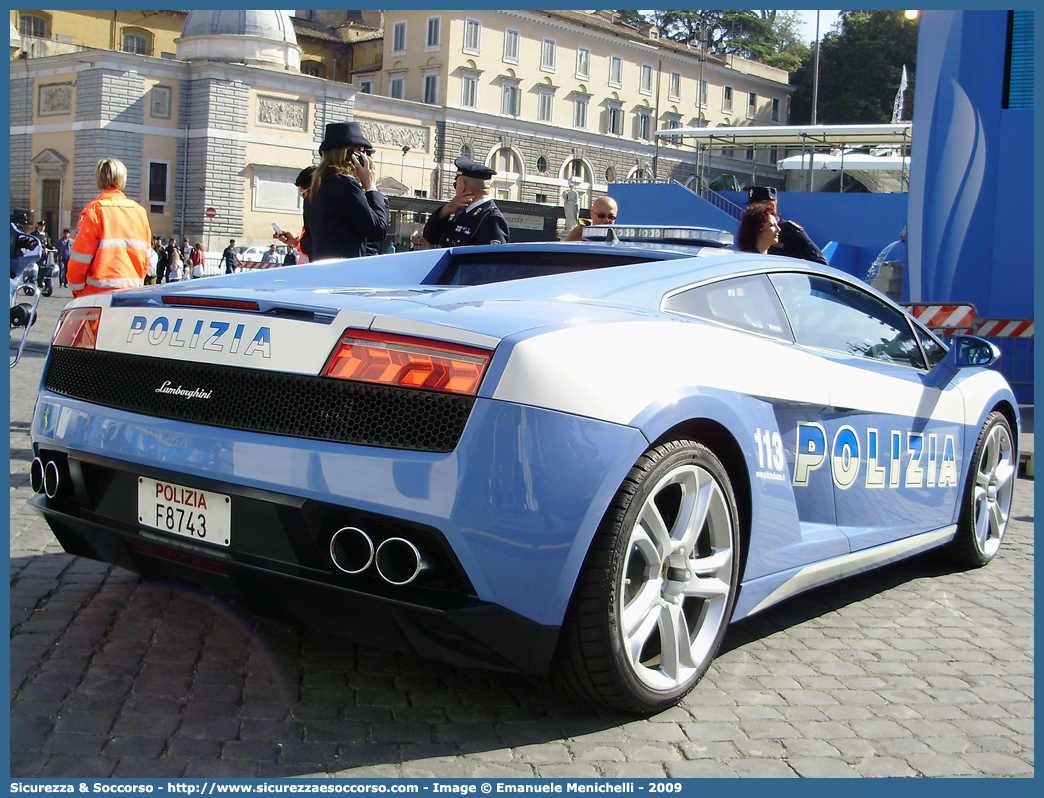 Polizia F8743
Polizia di Stato
Polizia Stradale
Lamborghini Gallardo LP560-4
Parole chiave: Polizia di Stato;Polizia;PS;Polizia Stradale;Lamborghini;Gallardo;LP560;F8743