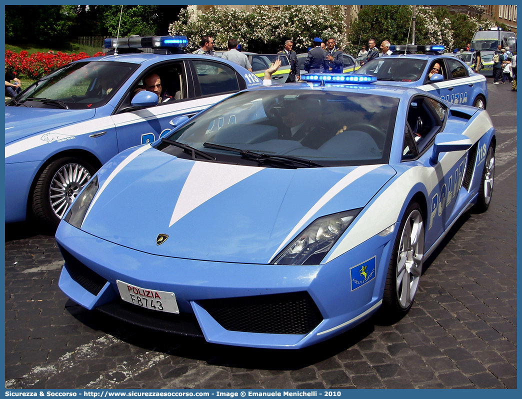 Polizia F8743
Polizia di Stato
Polizia Stradale
Lamborghini Gallardo LP560-4
Parole chiave: Polizia di Stato;Polizia;PS;Polizia Stradale;Lamborghini;Gallardo;LP560;F8743