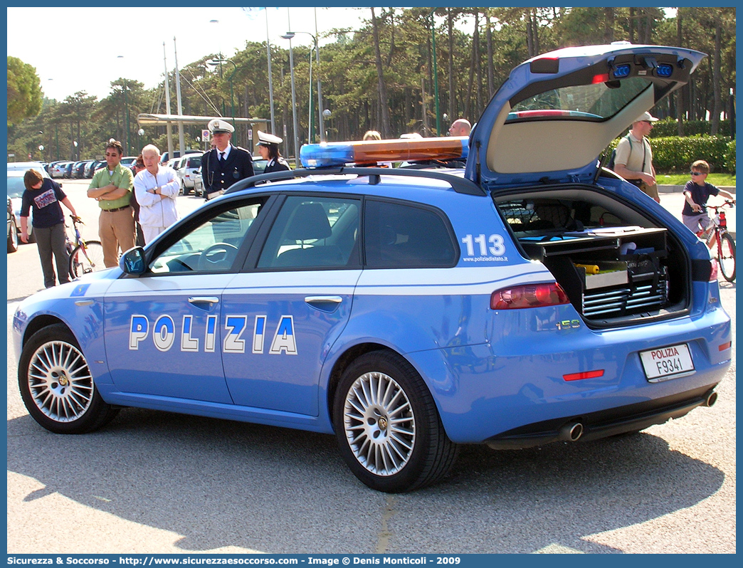 Polizia F9341
Polizia di Stato
Polizia Stradale
Alfa Romeo 159 Sportwagon
Parole chiave: Polizia di Stato;Polizia;PS;Polizia Stradale;Alfa Romeo;159 Sportwagon;F9341