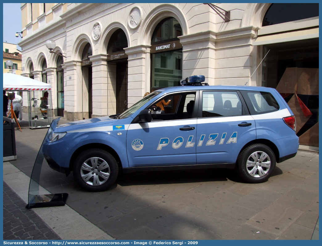 Polizia F9885
Polizia di Stato
Reparto Prevenzione Crimine
Subaru Forester V serie
Parole chiave: PS;P.S.;Polizia;di;Stato;Pubblica;Sicurezza;Reparto;Prevenzione;Crimine;Subaru;Forester