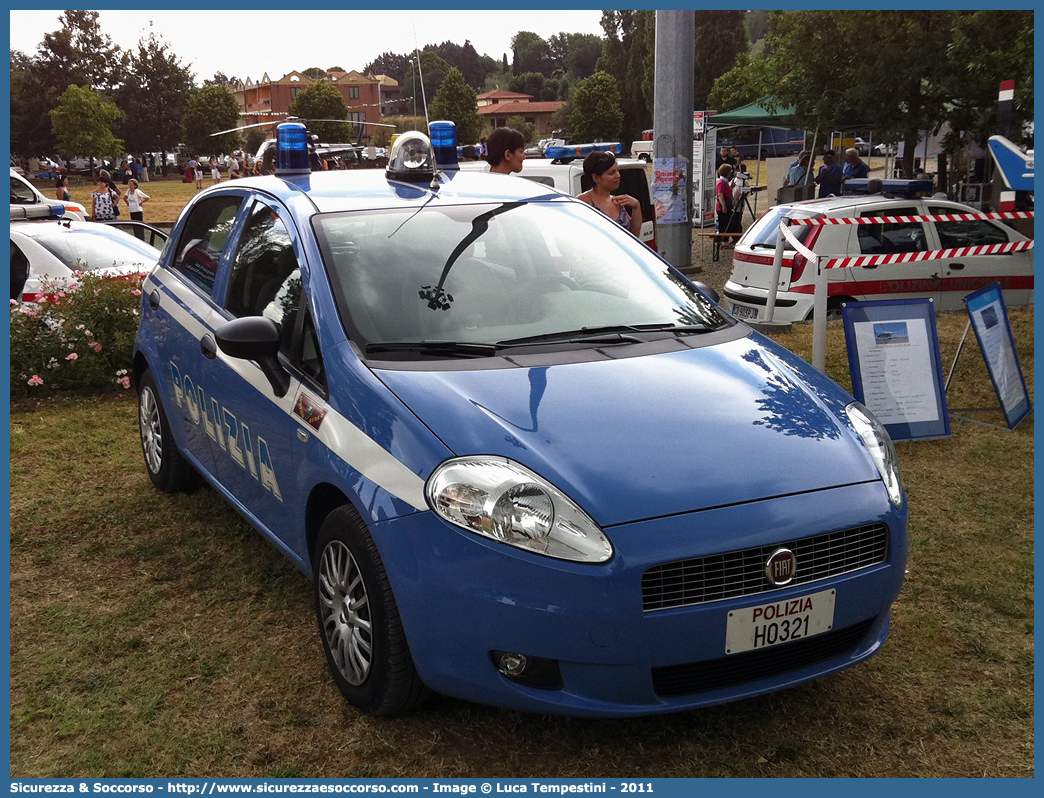 Polizia H0321
Polizia di Stato
Reparto Volo
Fiat Grande Punto
Parole chiave: PS;P.S.;Polizia;di;Stato;Polizia;Pubblica;Sicurezza;Reparto;Volo;Fiat;Grande;Punto