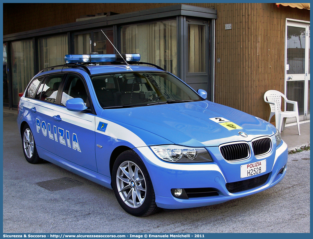 Polizia H2528
Polizia di Stato
Polizia Stradale
Bmw Serie 3 E90 Touring
Parole chiave: Polizia di Stato;Polizia;PS;Polizia Stradale;BMW;Serie 3;E90;Touring;H2528