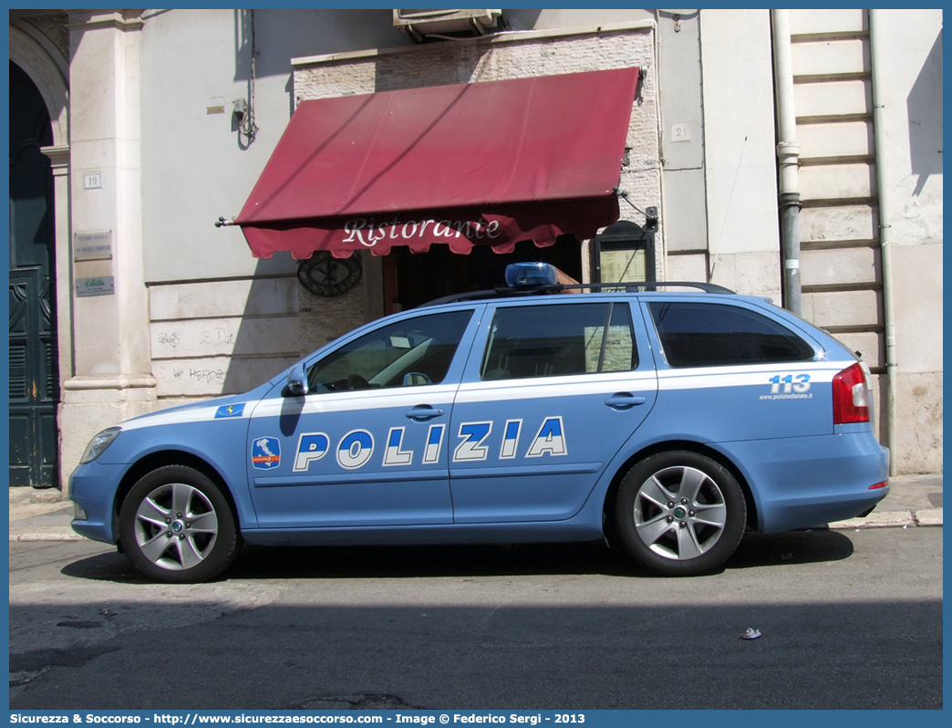 Polizia H7215
Polizia di Stato
Polizia Stradale
Autostrade per l'Italia S.p.A.
Skoda Octavia Wagon III serie
Allestitore Focaccia Group S.r.l.
Parole chiave: Polizia di Stato;Polizia Stradale;Autostrade per l'Italia S.p.A.;Autostrade S.p.A.;Autostrade;Italia;Skoda;Octavia;Wagon;Station;SW;S.W.;Focaccia