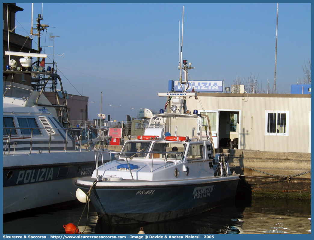 PS 481
Polizia di Stato
Polizia del Mare
Crestitalia Jet 8.92
Parole chiave: PS;P.S.;Polizia di Stato;Polizia;Mare;Crestitalia;Jet;8.92;481