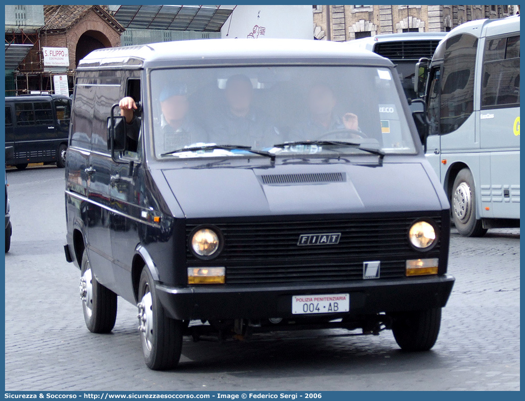 Polizia Penitenziaria 004AB
Polizia Penitenziaria
Nucleo Traduzioni e Piantonamenti
Fiat Iveco Daily I serie
Parole chiave: 004AB;Polizia Penitenziaria;Nucleo Traduzioni e Piantonamenti;Fiat Iveco Daily I serie