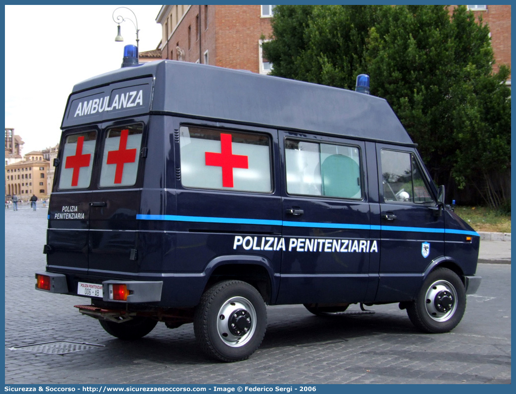 Polizia Penitenziaria 006AB
Polizia Penitenziaria
Nucleo Traduzioni e Piantonamenti
Alfa Romeo AR8 4x4

Parole chiave: 006AB;Polizia Penitenziaria;Nucleo Traduzioni e Piantonamenti;Ambulanza;Alfa Romeo AR8 4x4