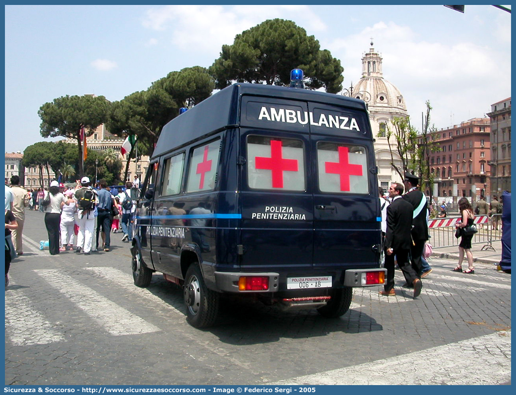 Polizia Penitenziaria 006AB
Polizia Penitenziaria
Nucleo Traduzioni e Piantonamenti
Alfa Romeo AR8 4x4

Parole chiave: 006AB;Polizia Penitenziaria;Nucleo Traduzioni e Piantonamenti;Ambulanza;Alfa Romeo AR8 4x4