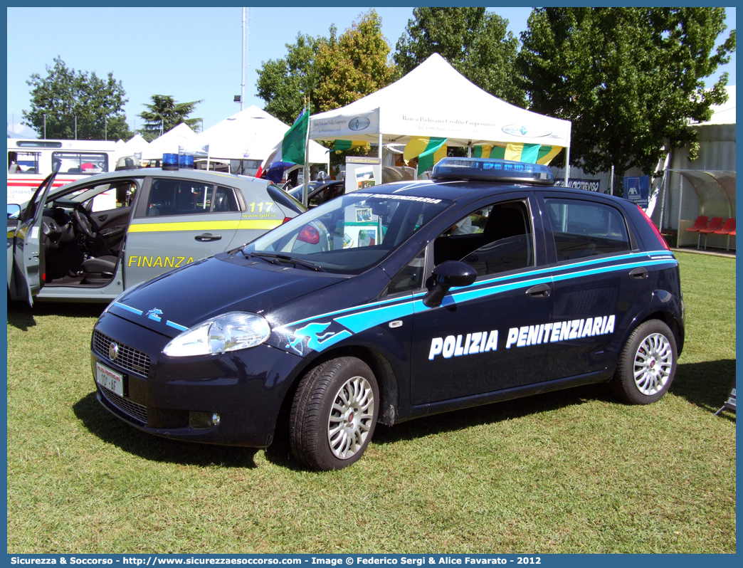  Polizia Penitenziaria 101AF
Polizia Penitenziaria
Nucleo Traduzioni e Piantonamenti
Fiat Grande Punto
Parole chiave: PP;P.P.;Pol.Pen;PolPen;Polizia;Penitenziaria;Nucleo;Traduzioni;Piantonamenti;Fiat;Grande;Punto;101AF