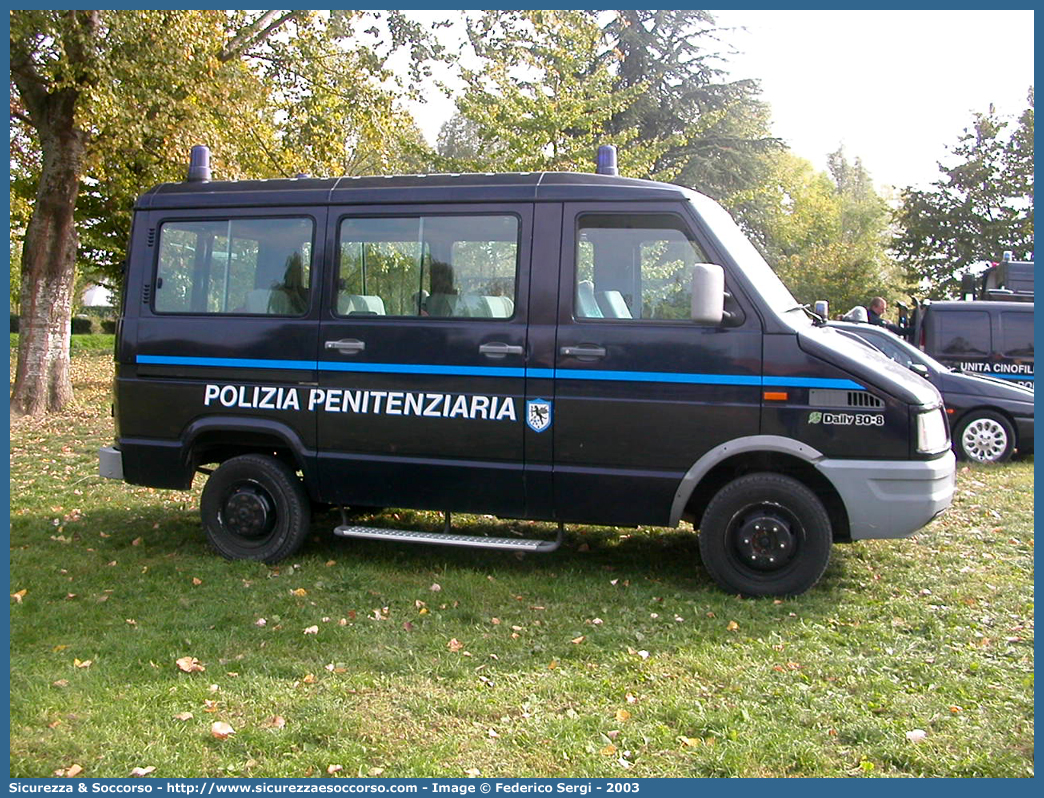 Polizia Penitenziaria 116AB
Polizia Penitenziaria
Iveco Daily 30.8 II serie

Parole chiave: PolPen;Pol.Pen.;AdiC;A.diC.;Agenti di Custodia;Polizia Penitenziaria;Iveco;Daily;30.8 II serie;116AB