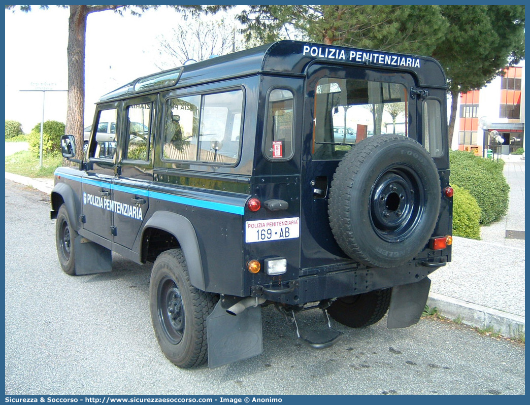 Polizia Penitenziaria 169AB
Polizia Penitenziaria
Nucleo Traduzioni e Piantonamenti
Land Rover Defender 110
(variante)
Parole chiave: 169AB;Polizia Penitenziaria;Nucleo Traduzioni e Piantonamenti;Land Rover Defender 110