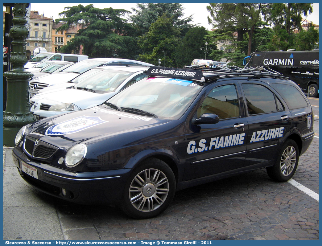 Polizia Penitenziaria 198AE
Polizia Penitenziaria
Gruppo Sportivo Fiamme Azzurre
Lancia Lybra Stationwagon

Parole chiave: 198AE;Polizia Penitenziaria;Gruppo Sportivo Fiamme Azzurre;Lancia Lybra Stationwagon